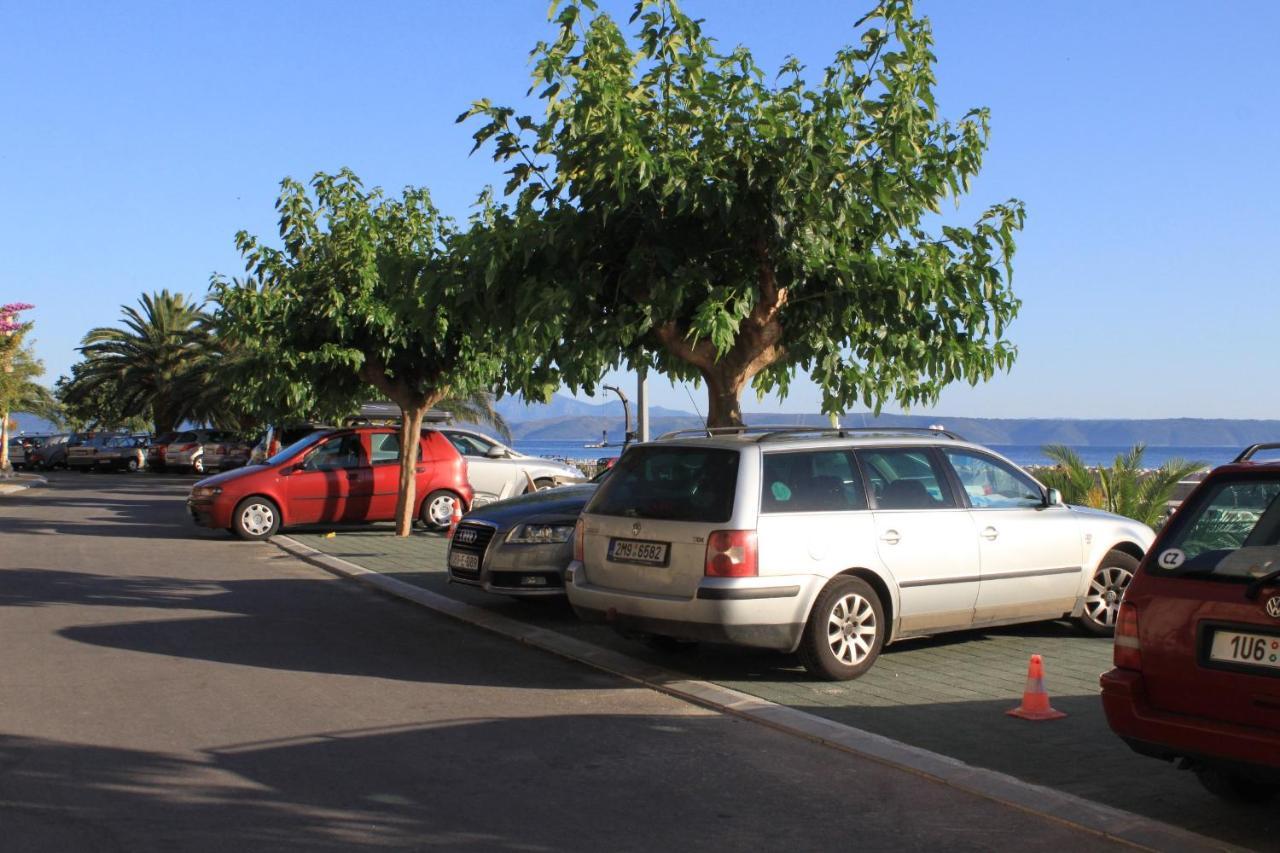 Apartments By The Sea Podgora, Makarska - 6596 Exterior foto